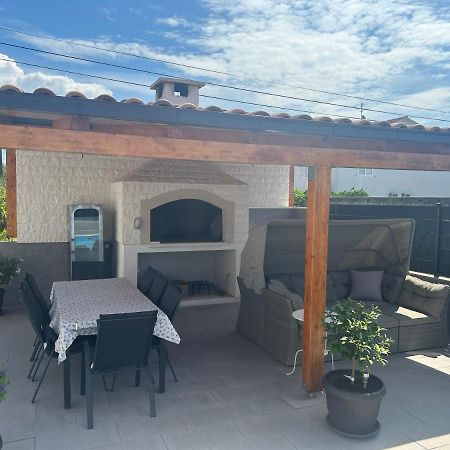 Villa Apartments Aa 1 Trogir Exterior foto