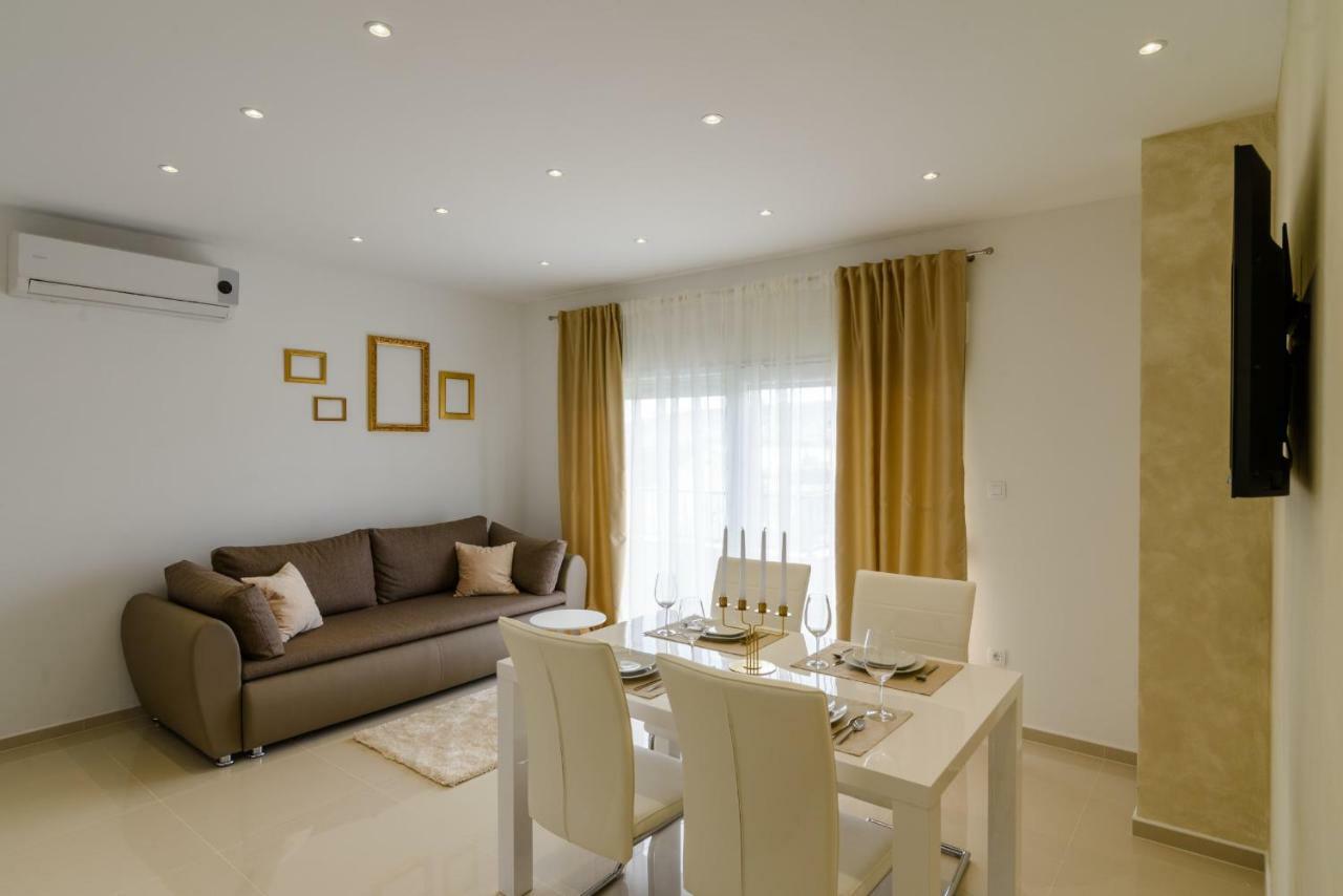 Villa Apartments Aa 1 Trogir Exterior foto